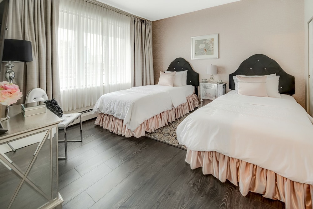 Image of Rosellen Suites At Stanley Park