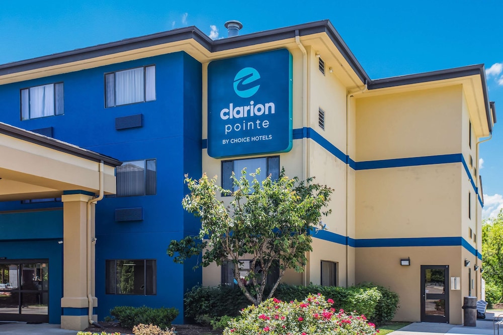 Image of Clarion Pointe Franklin - Nashville Area