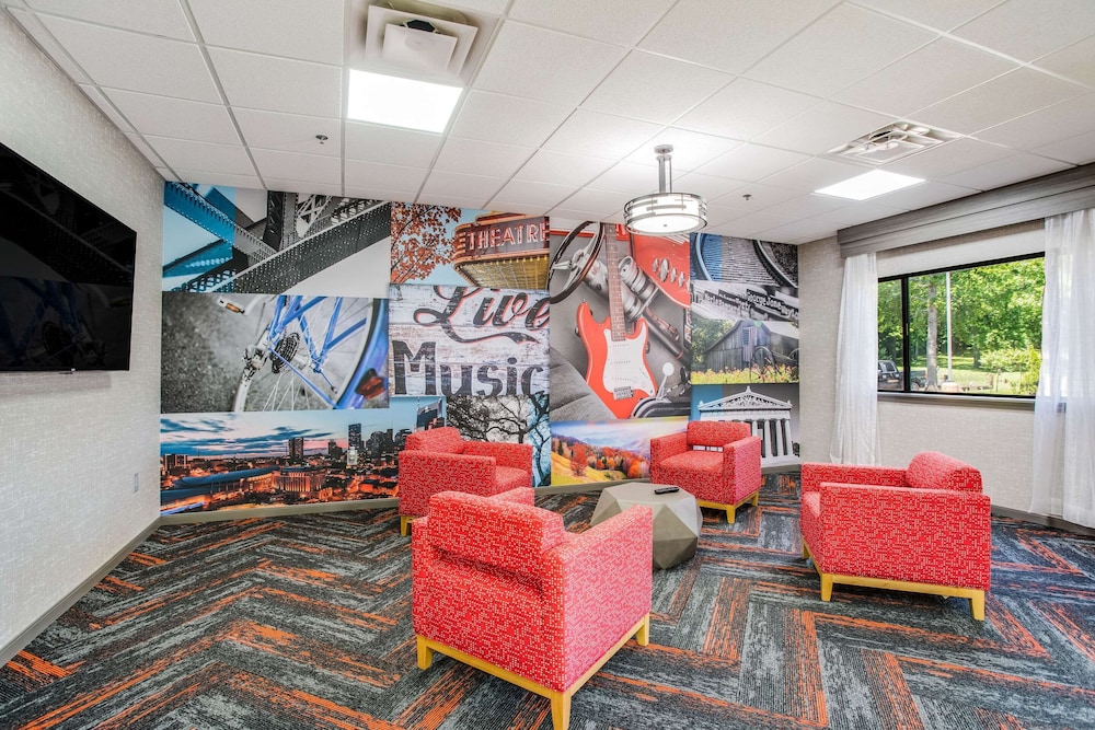 Image of Clarion Pointe Franklin - Nashville Area