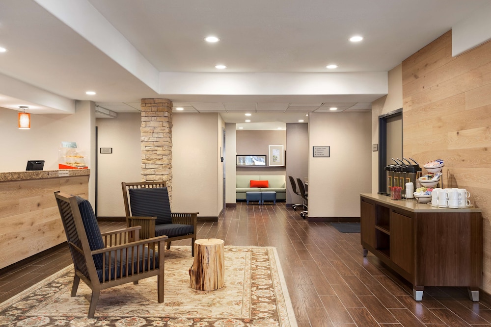 Image of Country Inn & Suites by Radisson, Flagstaff, AZ