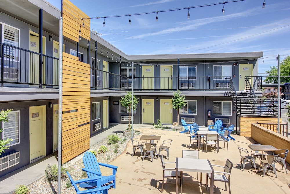 Image of Americana Modern Hotel