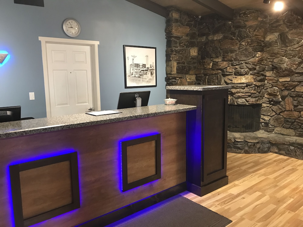 Image of Thunderbird Lodge