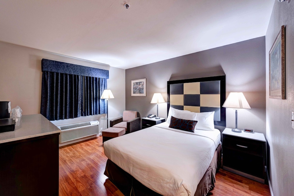 Image of SureStay Plus Hotel by Best Western Redding