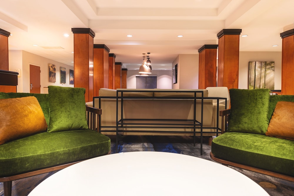 Image of Fairfield Inn & Suites