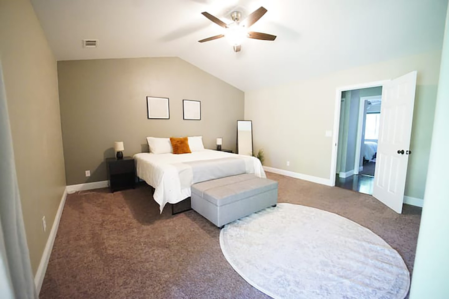 Image of Redding Staytion