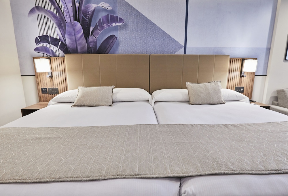 Image of Hotel Riu Plaza Manhattan Times Square