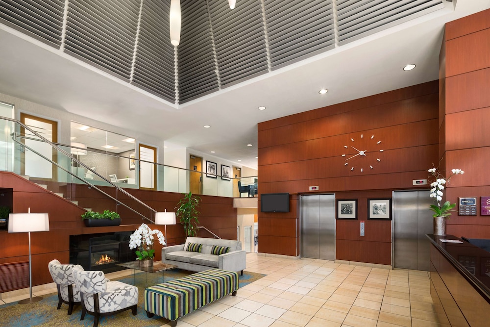 Image of Hampton Inn and Suites by Hilton Vancouver-Downtown