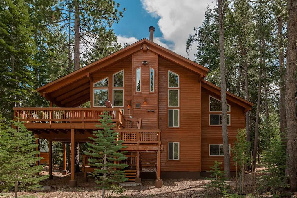 Image of Deluxe 5 Bedroom, 4 Bathroom, Sleeps 12, On Golf Course - Truckee