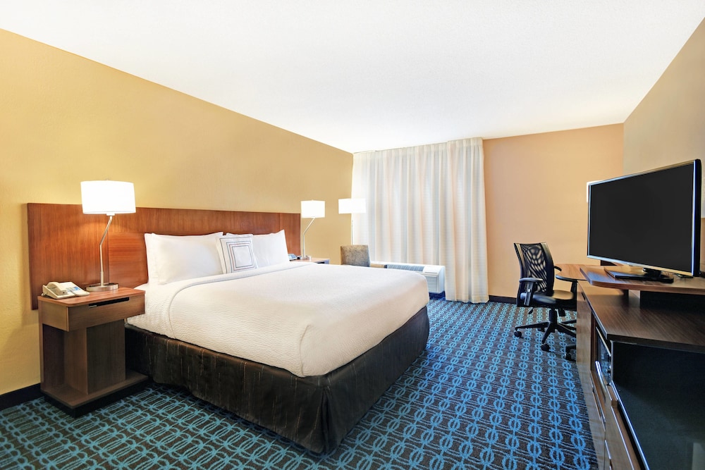 Image of Fairfield Inn & Suites by Marriott Atlanta Vinings/Galleria