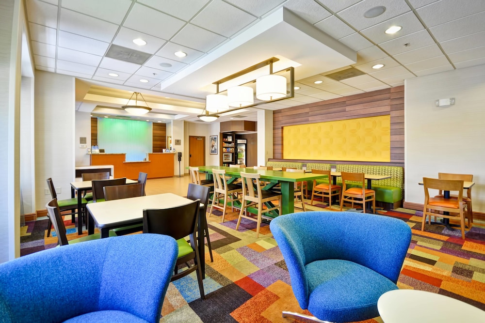 Image of Fairfield Inn & Suites by Marriott Atlanta Vinings/Galleria