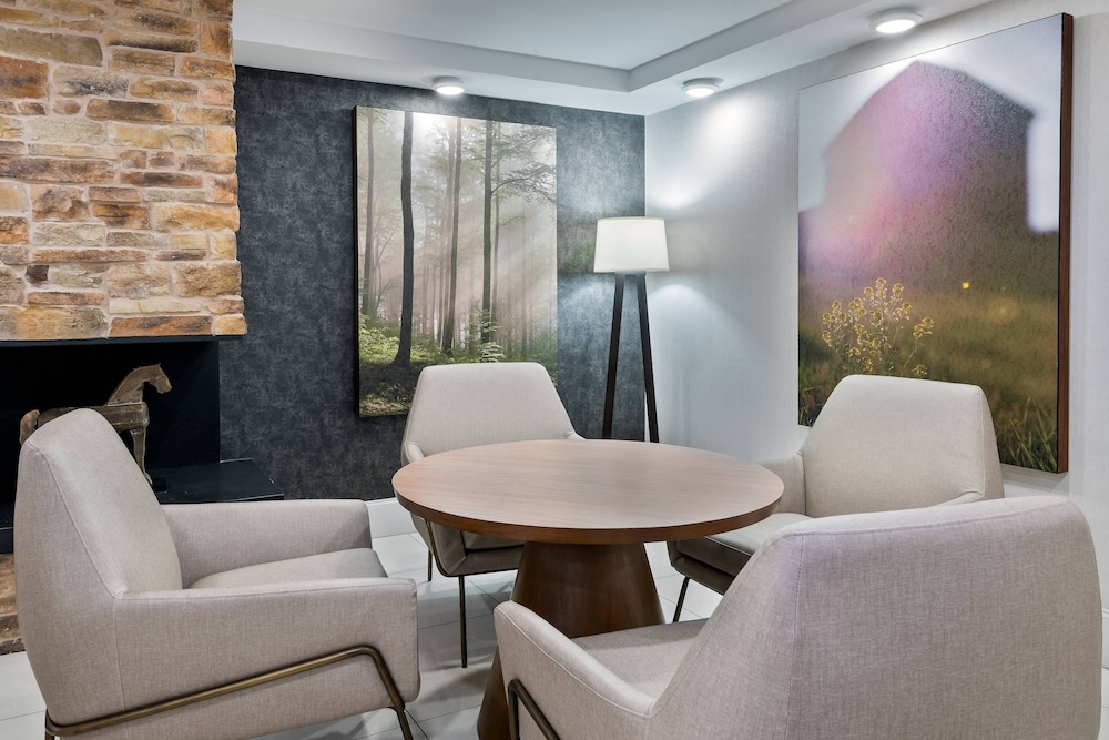 Image of Fairfield Inn & Suites Atlanta Downtown
