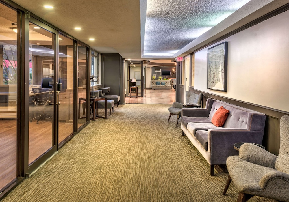 Image of Clarion Hotel Atlanta Airport