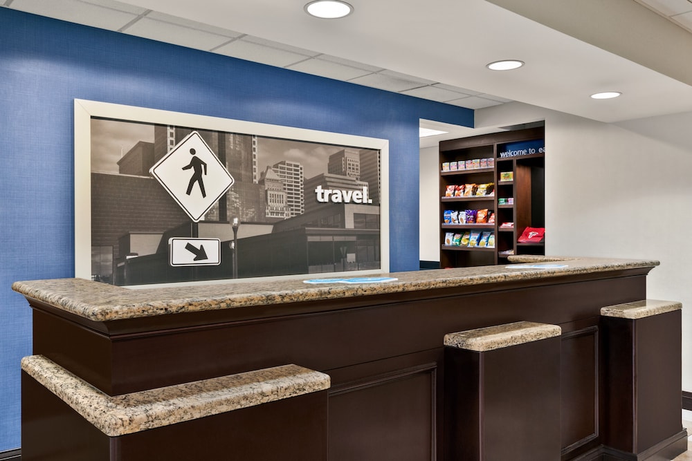 Image of Hampton Inn & Suites Atlanta Airport West/Camp Creek Pkwy