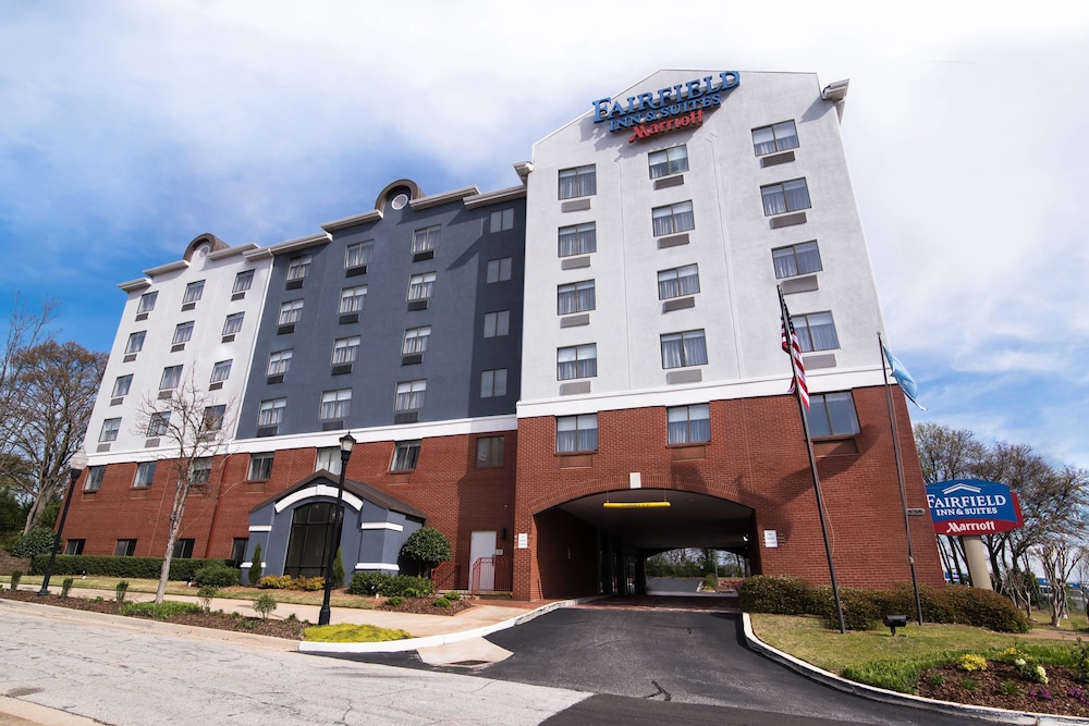 Image of Fairfield Inn and Suites by Marriott Atlanta Airport North