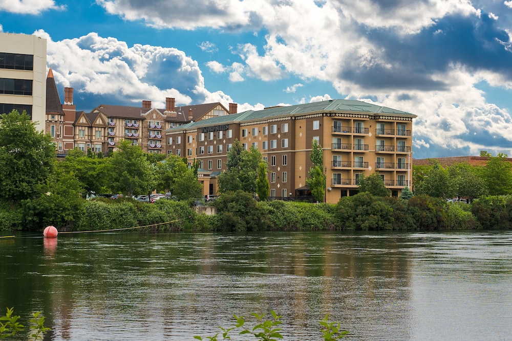 Image of Oxford Suites Downtown Spokane