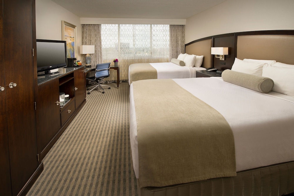 Image of Skybridge Seattle Airport Hotel