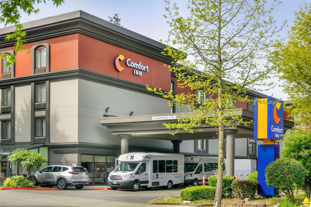 Image of Comfort Inn And Suites Sea-Tac Airport