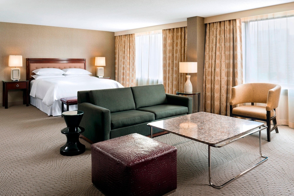 Image of Sheraton Centre Toronto Hotel