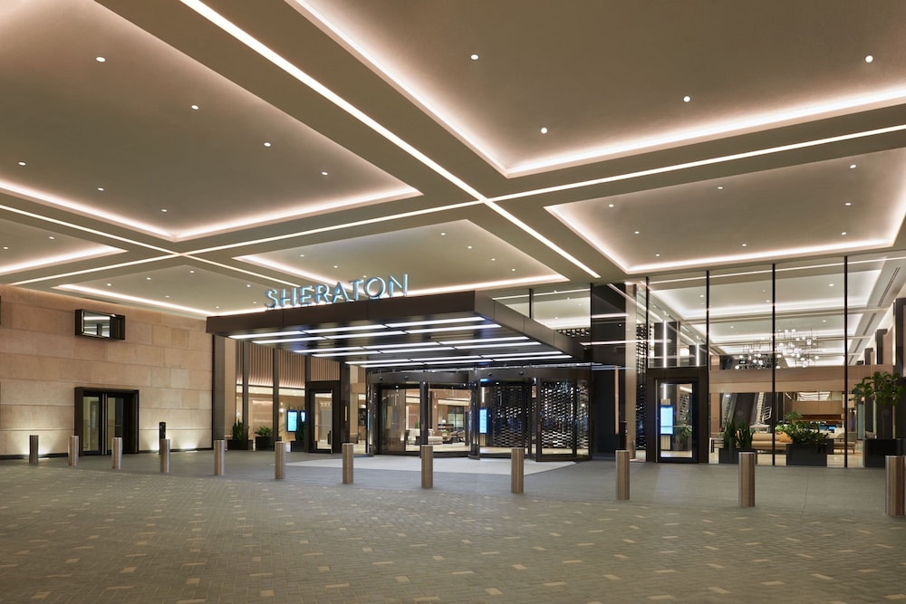 Image of Sheraton Centre Toronto Hotel