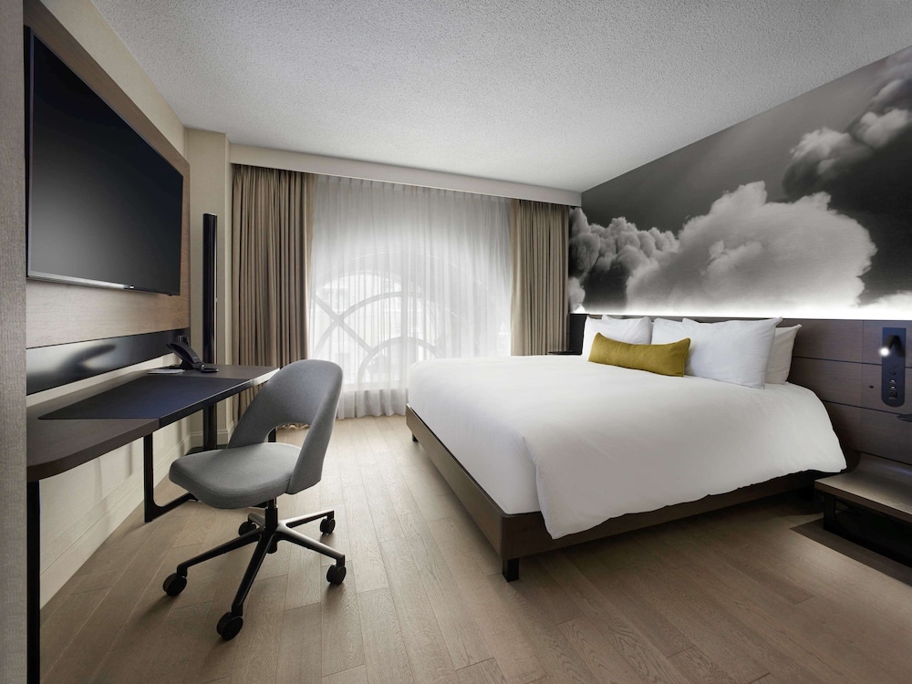 Image of Novotel Toronto Centre
