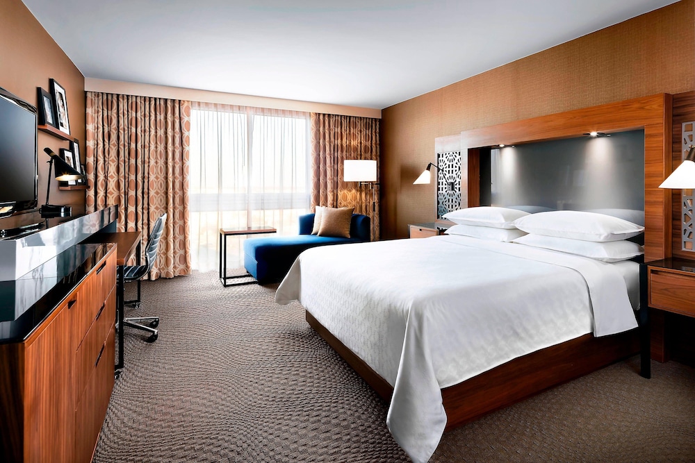Image of Sheraton Toronto Airport Hotel & Conference Centre