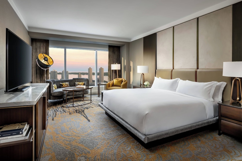 Image of The Ritz-Carlton, Toronto