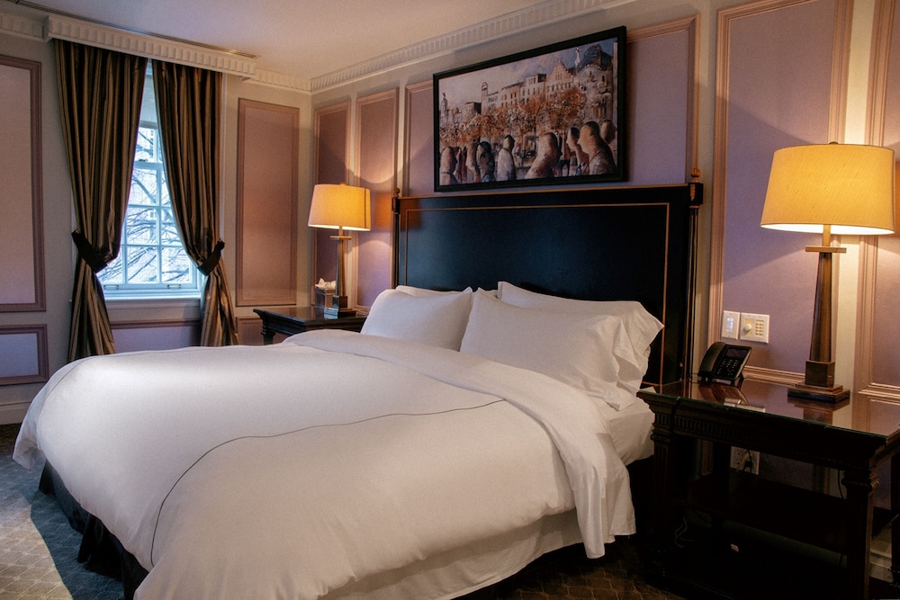 Image of Windsor Arms Hotel