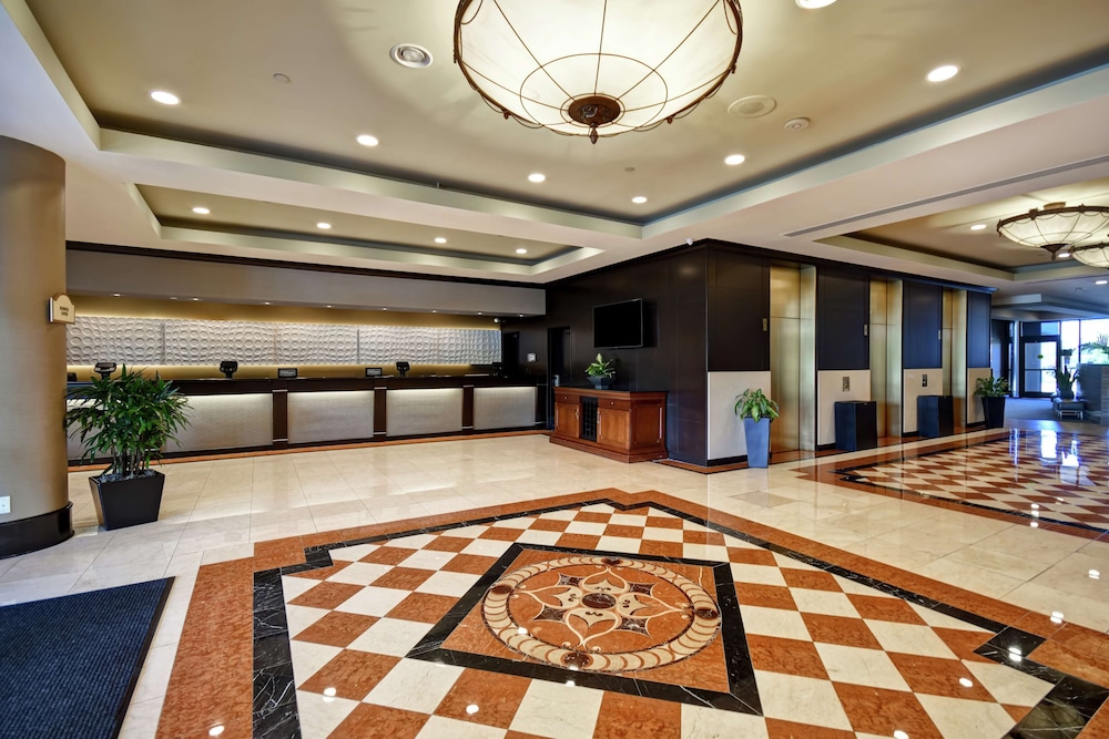 Image of DoubleTree by Hilton Hotel Pleasanton at the Club