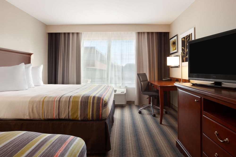 Image of Country Inn & Suites by Radisson, Roseville, MN