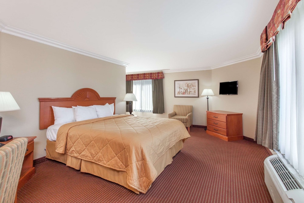 Image of Days Inn by Wyndham Carlsbad