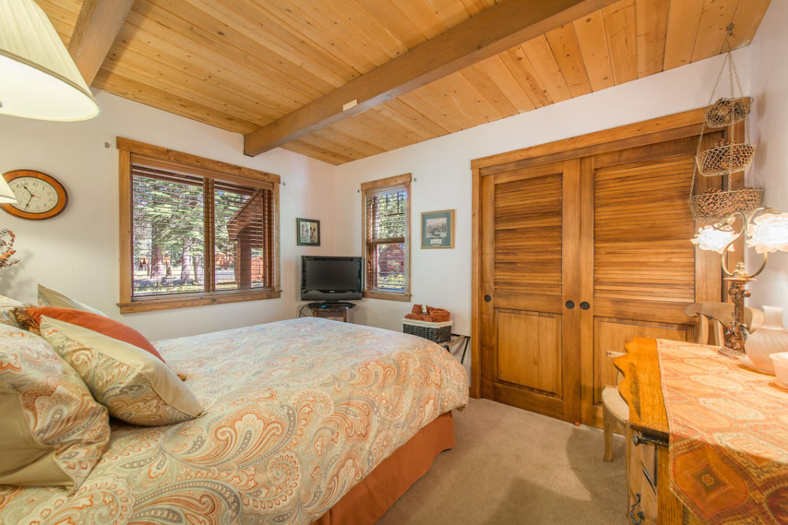 Image of Truckee 4 Season Mountain Retreat/Hot Tub - Great Location