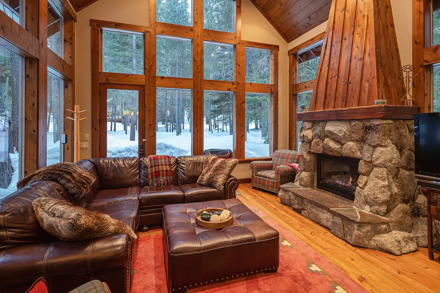 Image of The Tuckaway in Truckaway! Game Room | Hot Tub