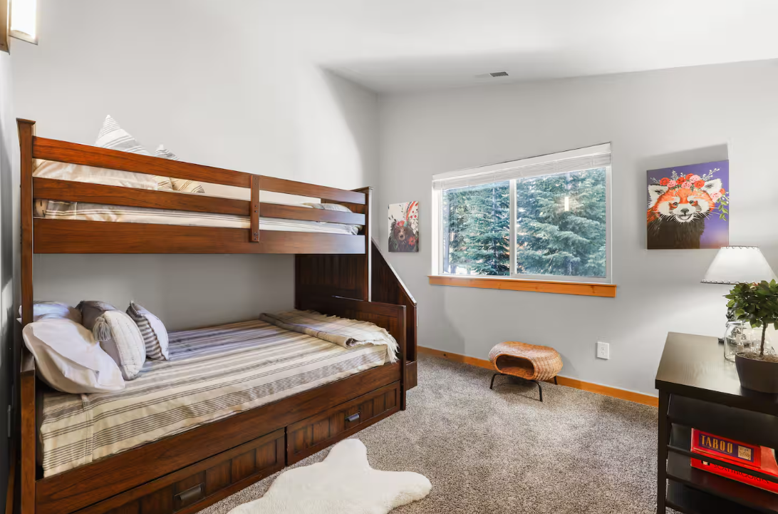 Image of Modern Tahoe Getaway Minutes to everything