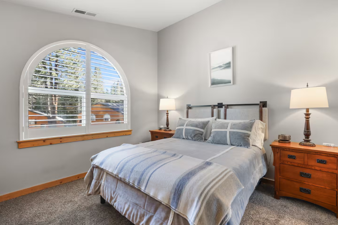 Image of Modern Tahoe Getaway Minutes to everything