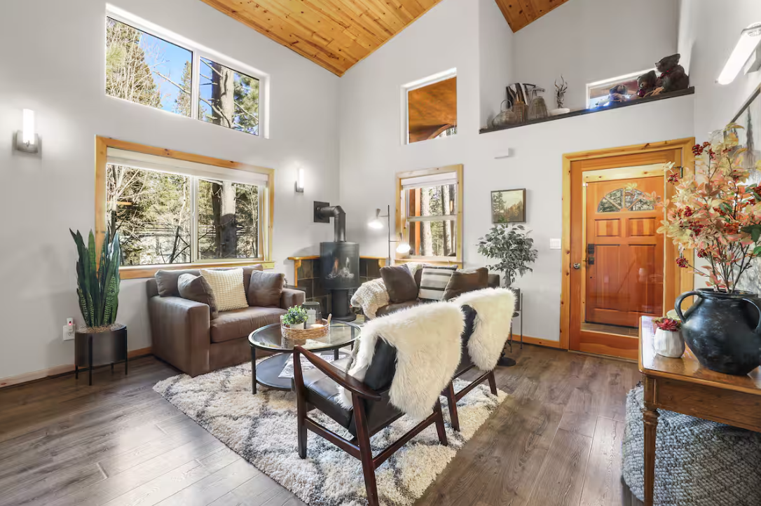 Image of Modern Tahoe Getaway Minutes to everything