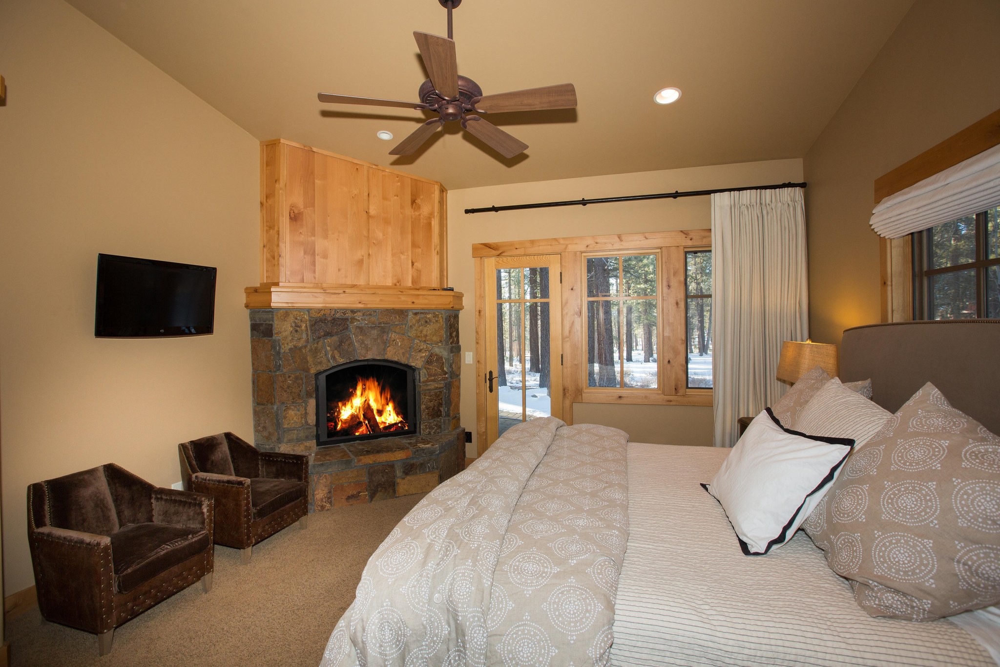 Image of Truckee Treasure at Gray's Crossing