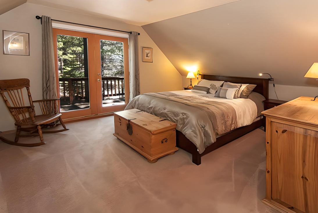 Image of Oslo's Hideaway