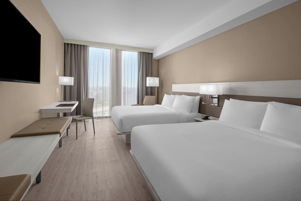 Image of AC Hotel by Marriott Washington DC Capitol Hill Navy Yard
