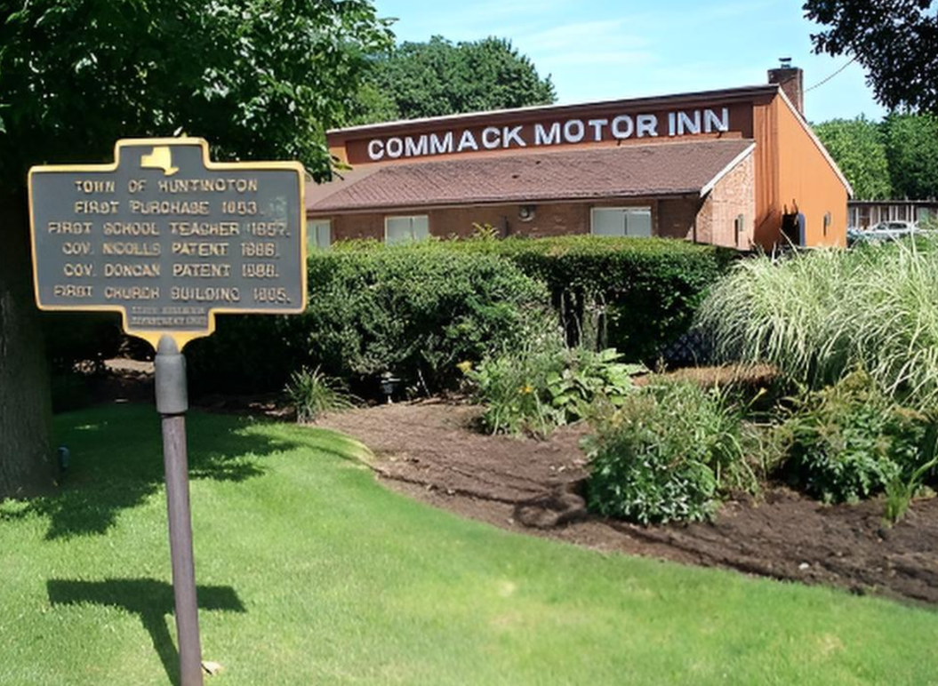 Image of Commack Motor Inn