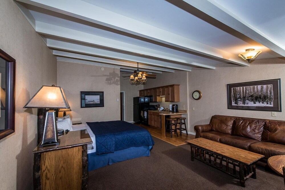 Image of Windjammer Lodge