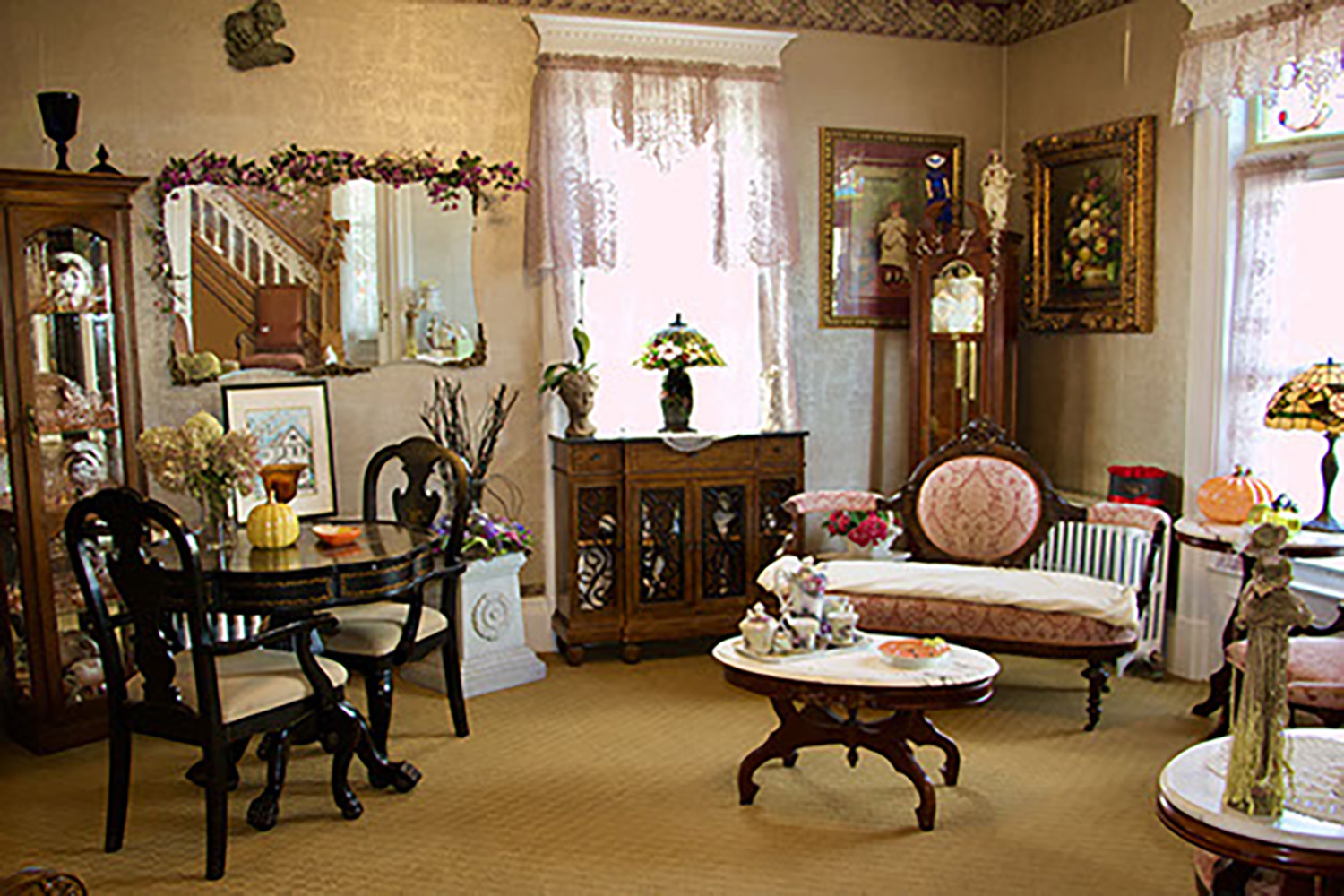 Image of Lawrence Manor