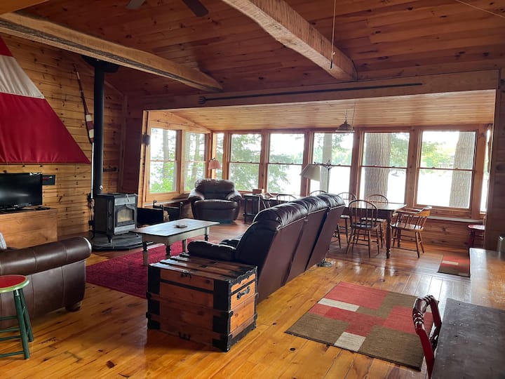 Image of Lakeside Cottage