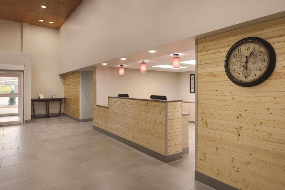 Image of Country Inn & Suites by Radisson Macon West