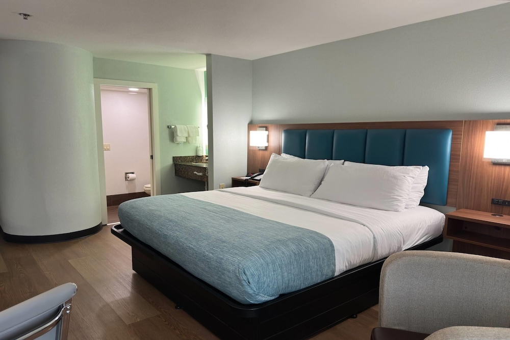 Image of SureStay Plus Hotel by Best Western Macon West