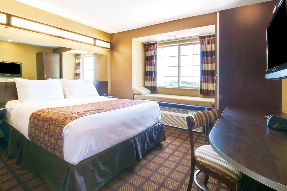 Image of Microtel Inn & Suites by Wyndham Macon