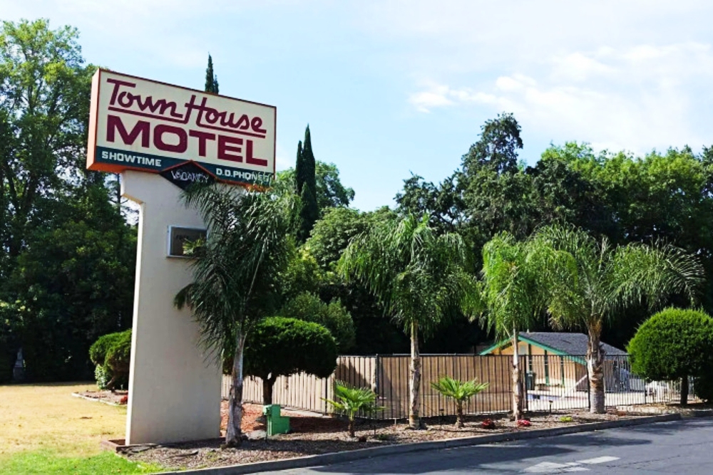 Image of Town House Motel