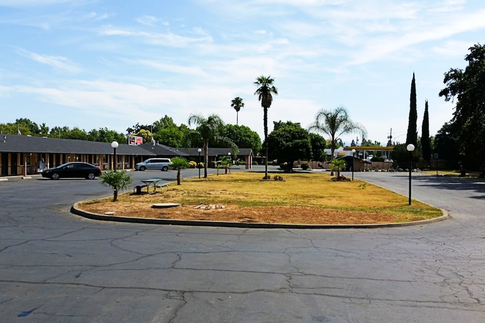 Image of Town House Motel