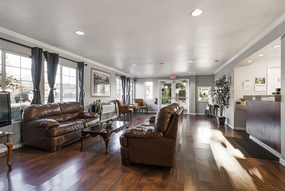 Image of Heritage Inn Express