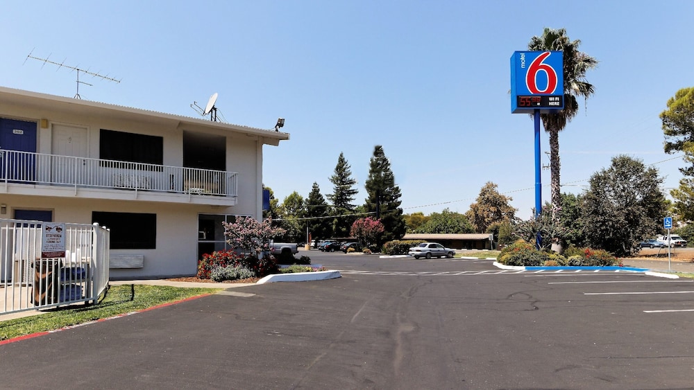 Image of Motel 6