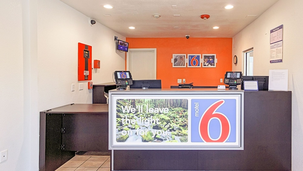 Image of Motel 6